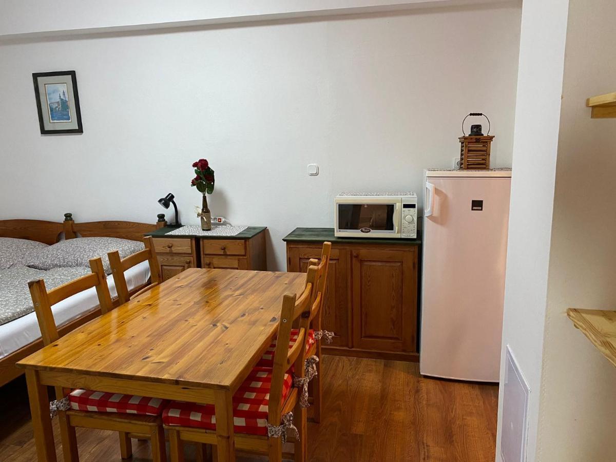 Apartmany Rybnik เชสกี้ครุมลอฟ ภายนอก รูปภาพ