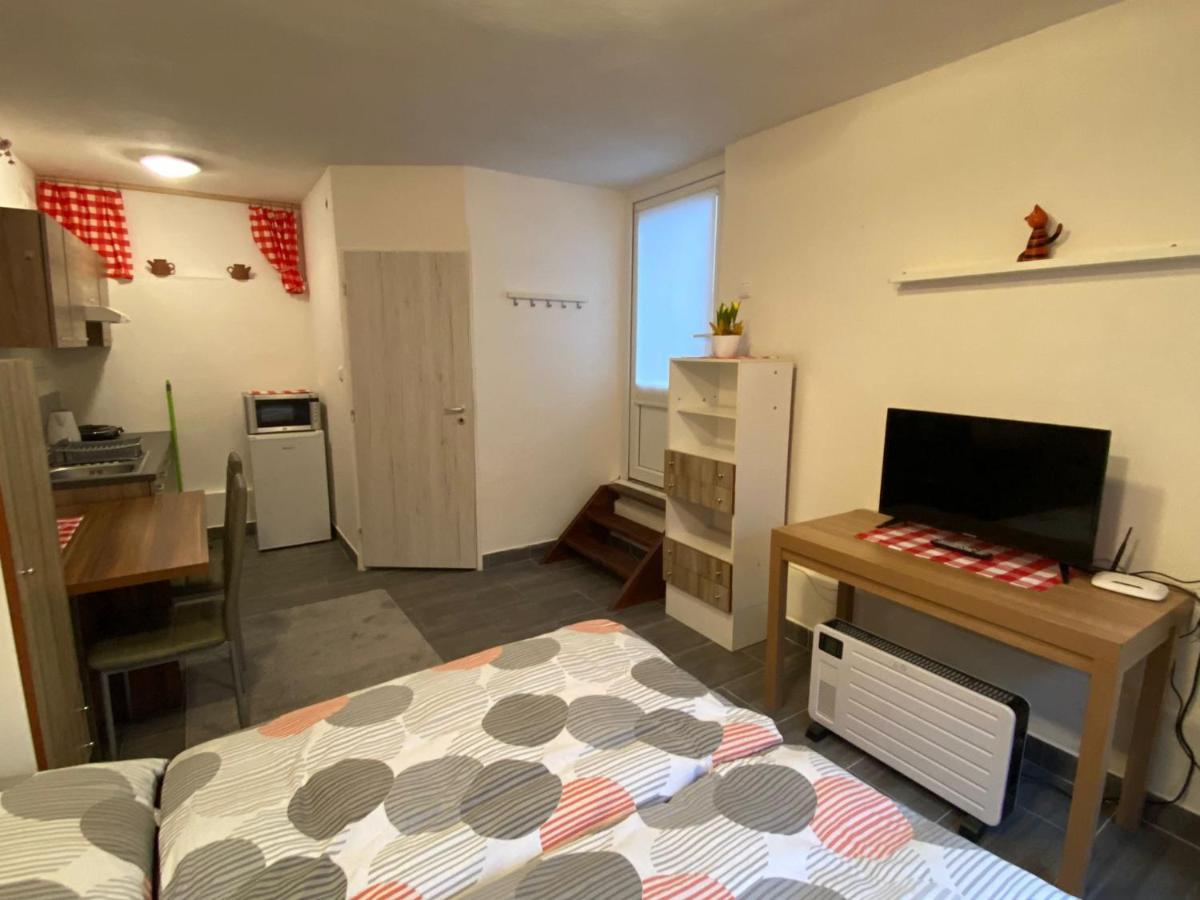 Apartmany Rybnik เชสกี้ครุมลอฟ ภายนอก รูปภาพ