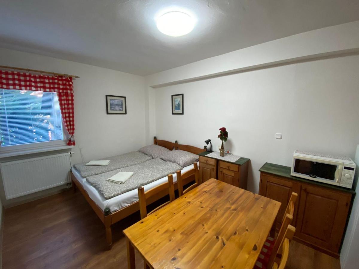 Apartmany Rybnik เชสกี้ครุมลอฟ ภายนอก รูปภาพ