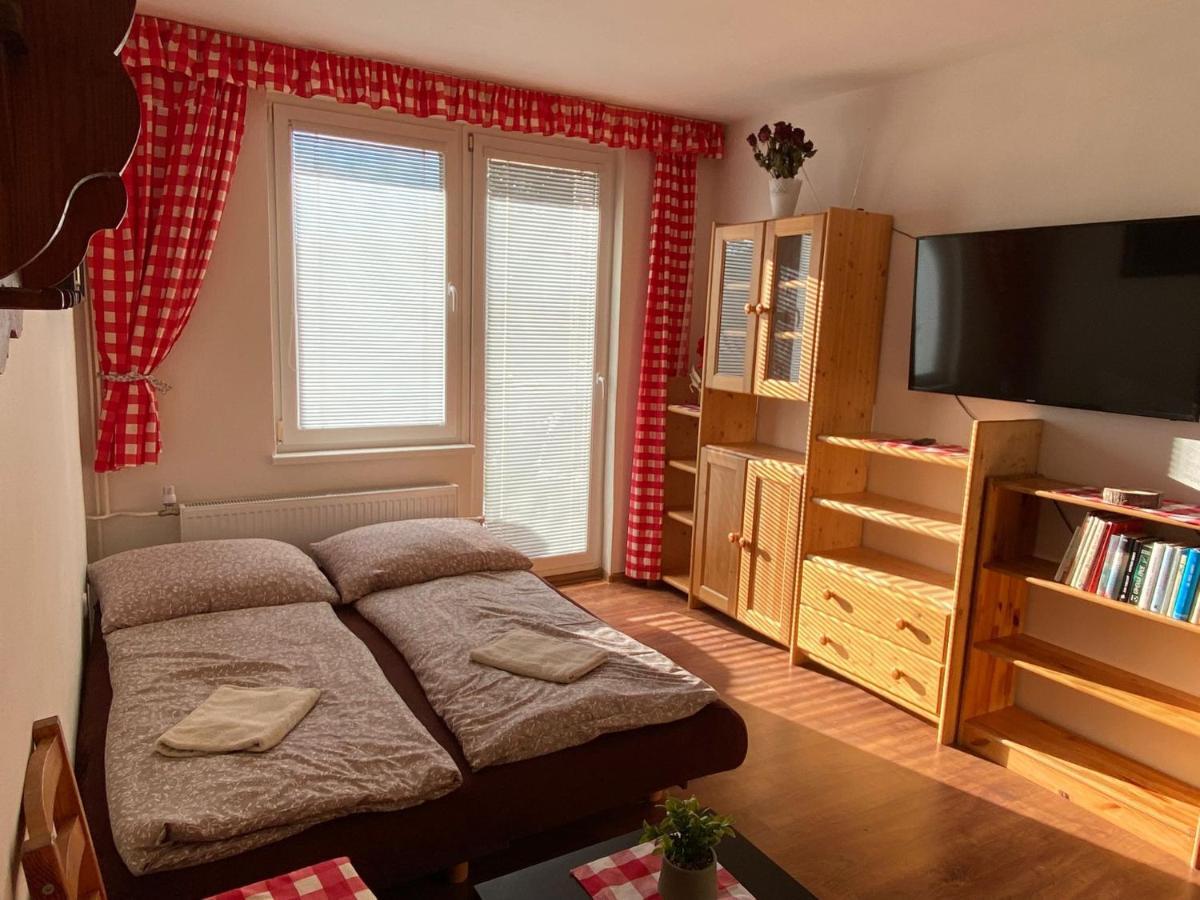 Apartmany Rybnik เชสกี้ครุมลอฟ ภายนอก รูปภาพ